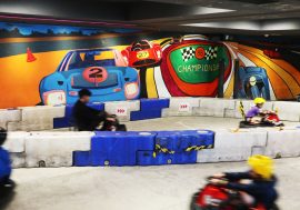 【童遊產品】全家總動員去Speedway Diner!邊食漢堡邊飛車