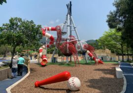 【台灣景點】全台第一座!天母夢想樂園9公尺高棒球溜滑梯 考驗小朋友膽量和運動能力
