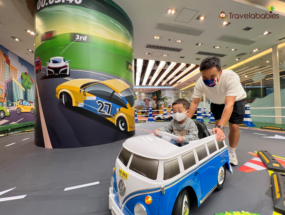 【室內遊樂場】 Kids Kids Car登陸荃新天地｜室內賽車場＋小小樂園區：充氣彈床、幸福小火車、超市和廚房